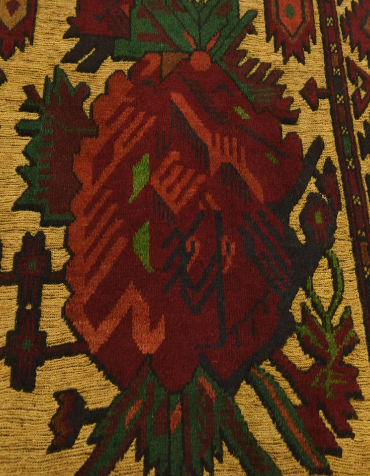 Detail image of  4' 1 x 6' 6  Hand Knotted Sumak Wool Rug