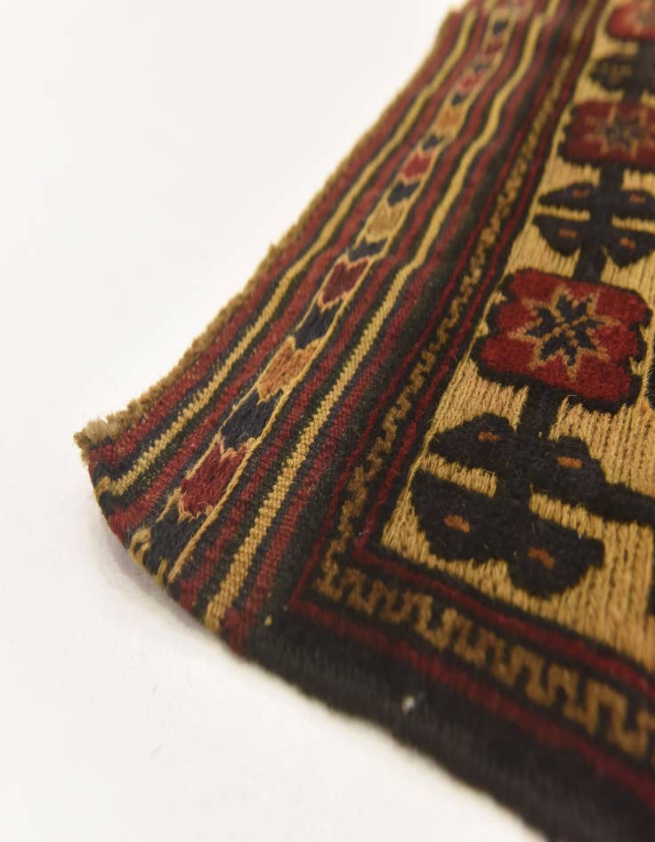 Detail image of  3' x 4' 5  Hand Knotted Sumak Wool Rug