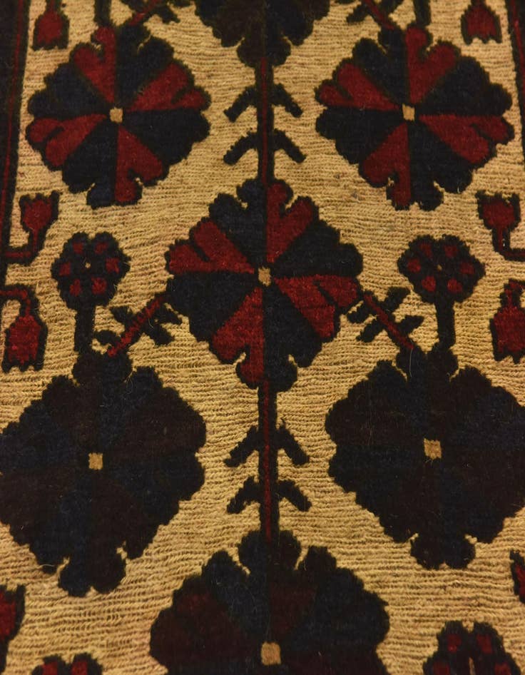 Detail image of  2' 9 x 4' 8  Hand Knotted Sumak Wool Rug