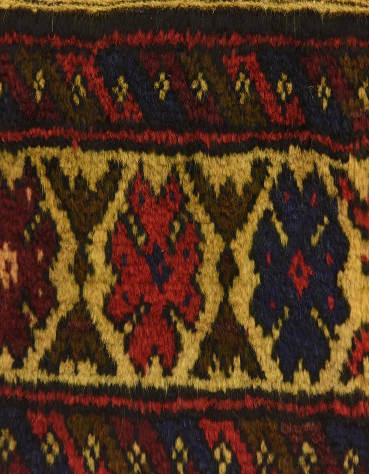 Detail image of  2' 10 x 4' 8  Hand Knotted Sumak Wool Rug