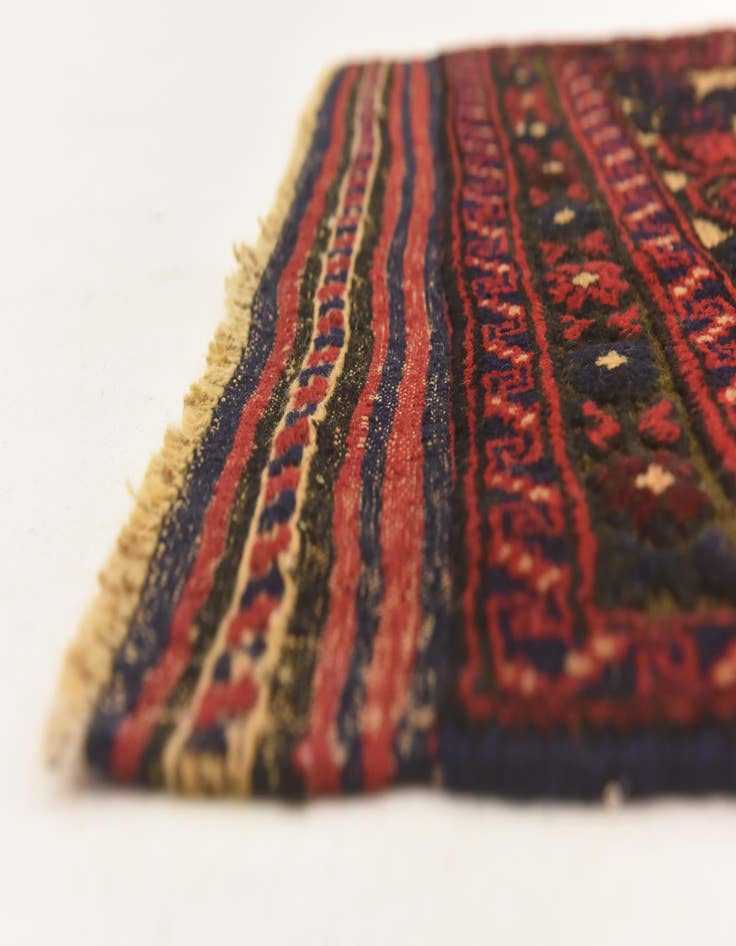 Detail image of  2' 11 x 4' 8  Hand Knotted Sumak Wool Rug