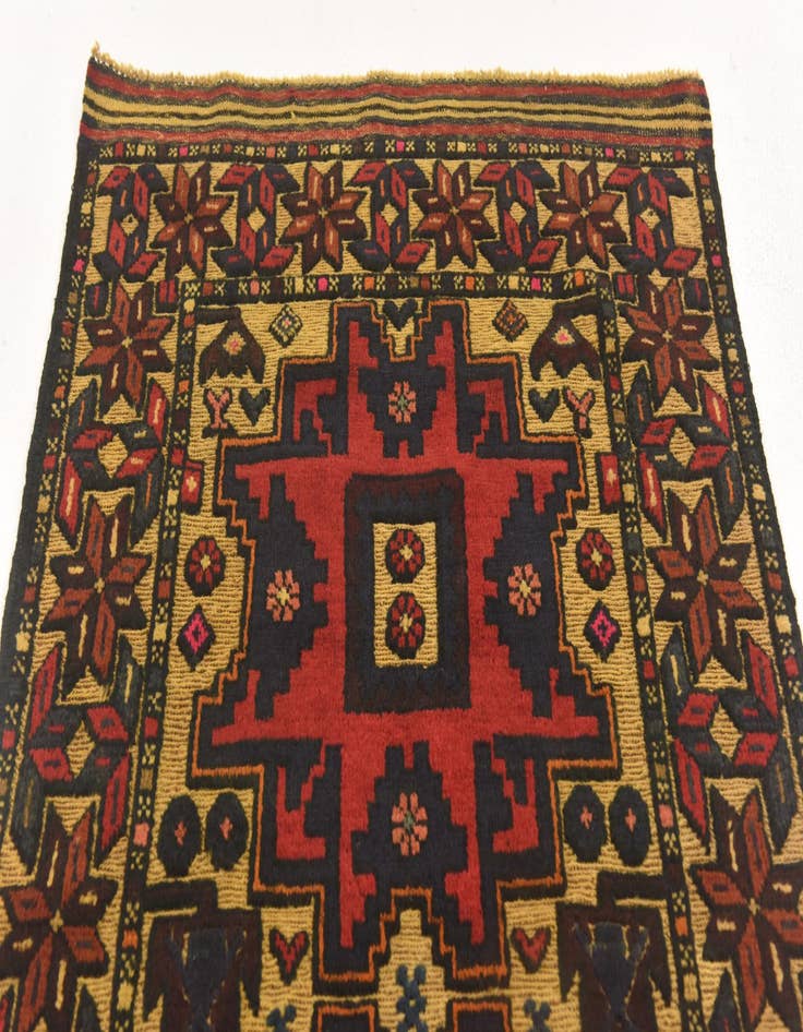 Detail image of  2' 8 x 4' 5  Hand Knotted Sumak Wool Rug