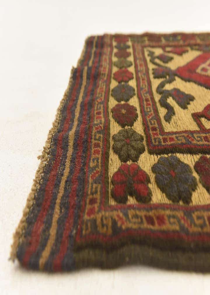 Detail image of rug
