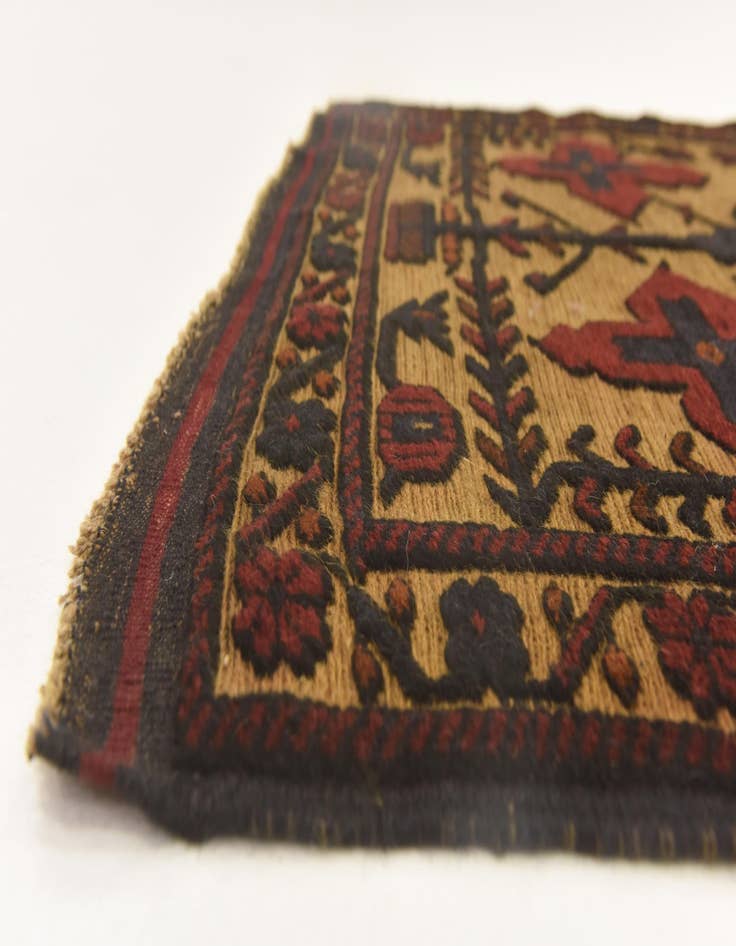 Detail image of  3' 1 x 5'  Hand Knotted Sumak Wool Rug