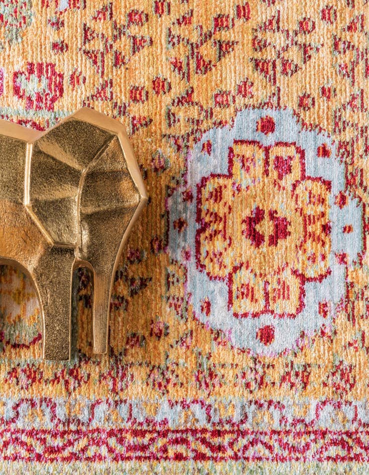 Detail image of  5' 3 x 5' 3 Alexis Round Rug