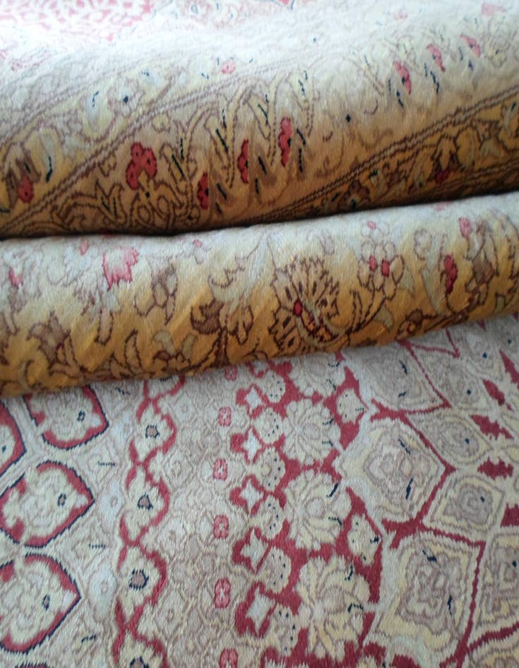 Detail image of  9' 10 x 9' 10  Hand Knotted Qom Persian Round Rug