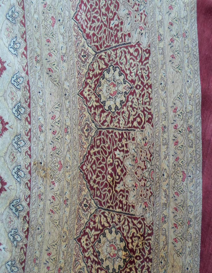 Detail image of  9' 10 x 9' 10  Hand Knotted Qom Persian Round Rug