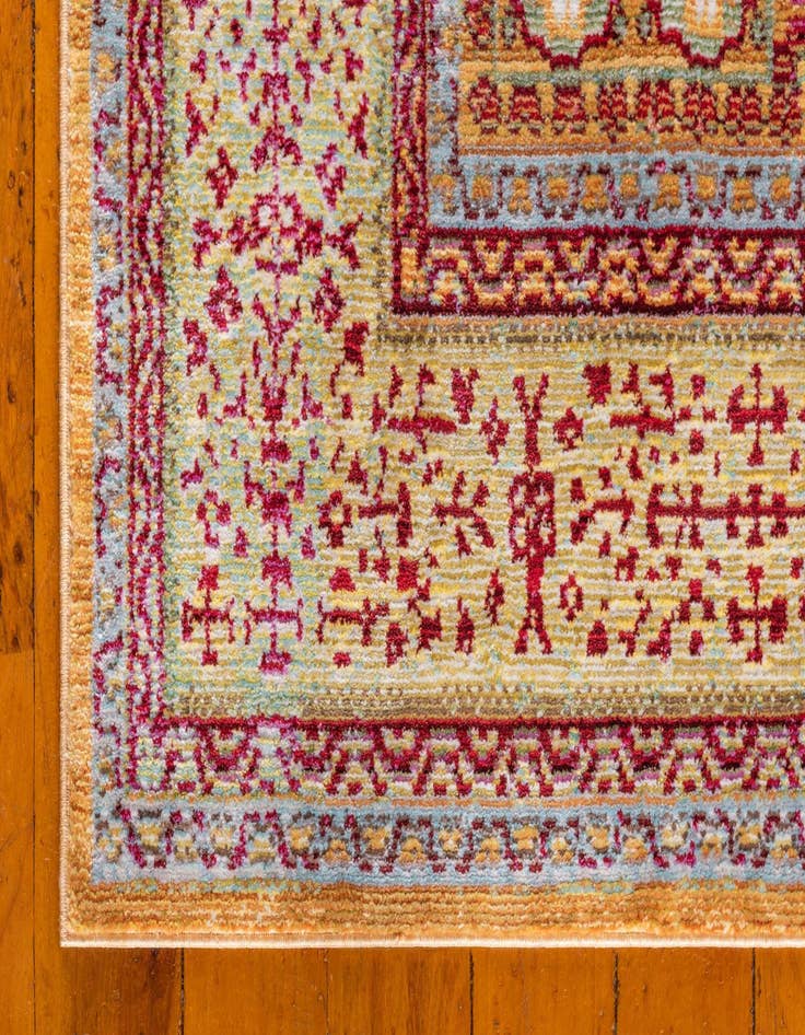 Detail image of  2' 7 x 13' Alexis Runner Rug