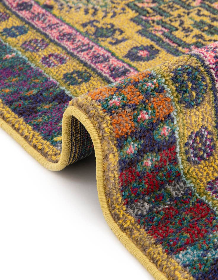 Detail image of 2' 7 x 10' Washable Fleur Runner Rug