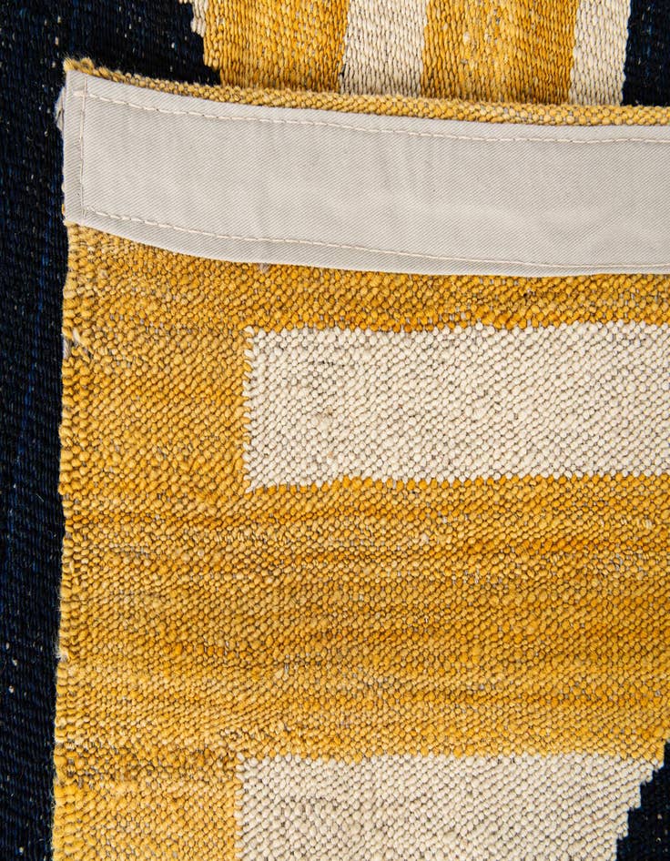 Detail image of  2' 8 x 9' 9  Hand Woven Kilim Modern Wool Runner Rug