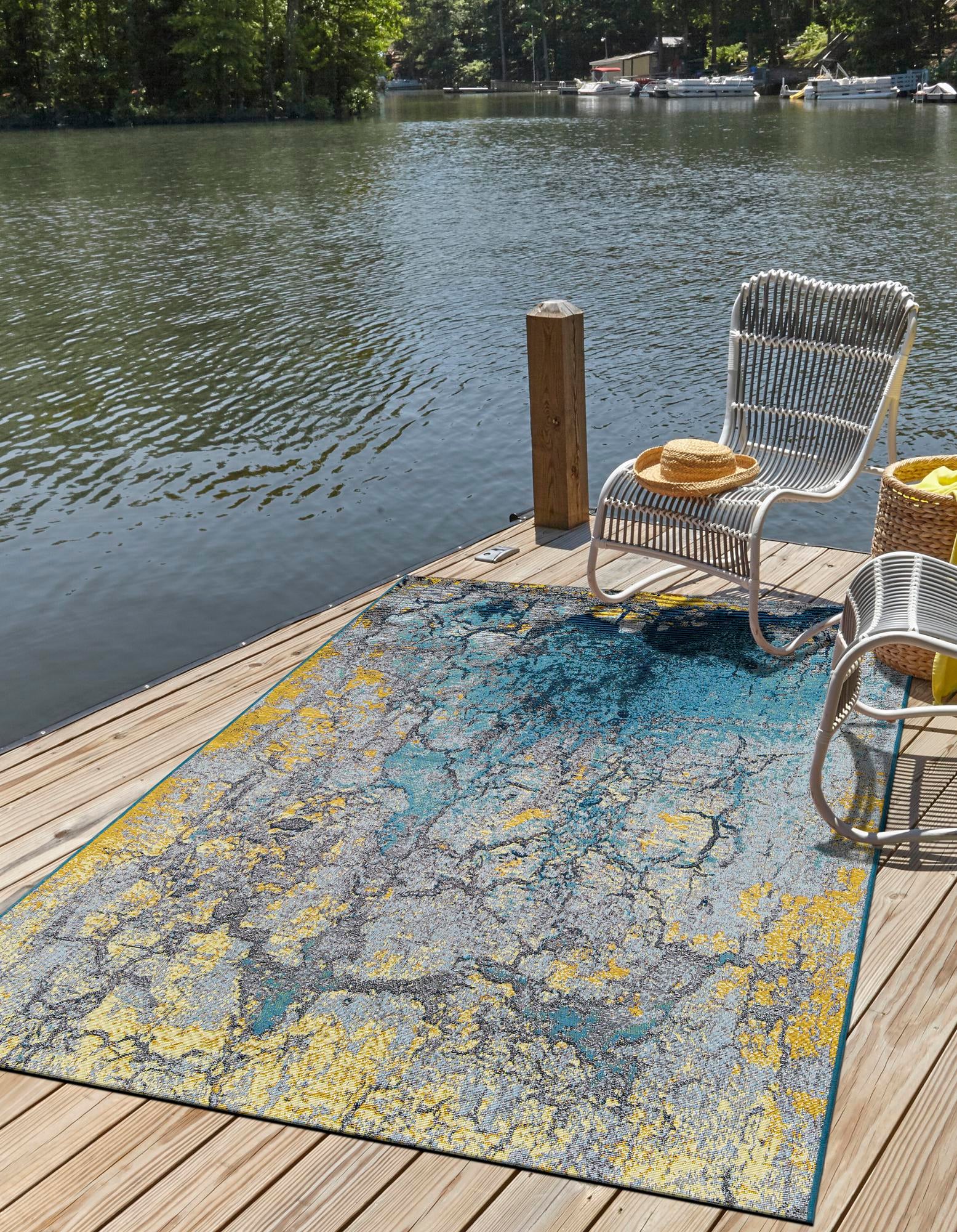 Gradient Blue 4' x 6' Modern Outdoor Rug | Rugs.com