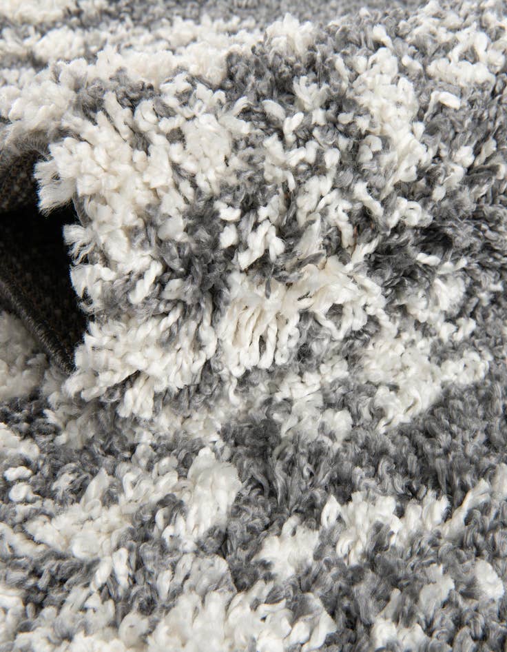 Detail image of  7' 10 x 9' 10 Serenity Shag Oval Rug