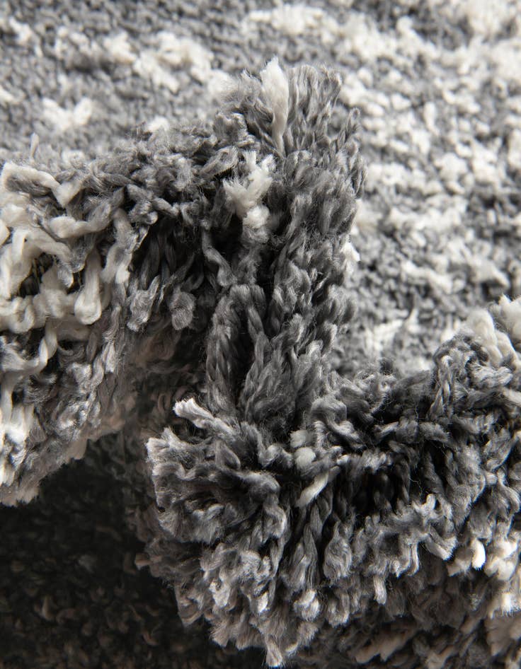 Detail image of  7' 10 x 9' 10 Serenity Shag Oval Rug