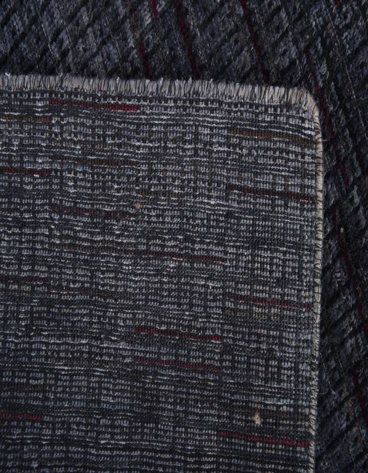 Detail image of  6' 4 x 9' 9  Hand Knotted Darya Wool Rug