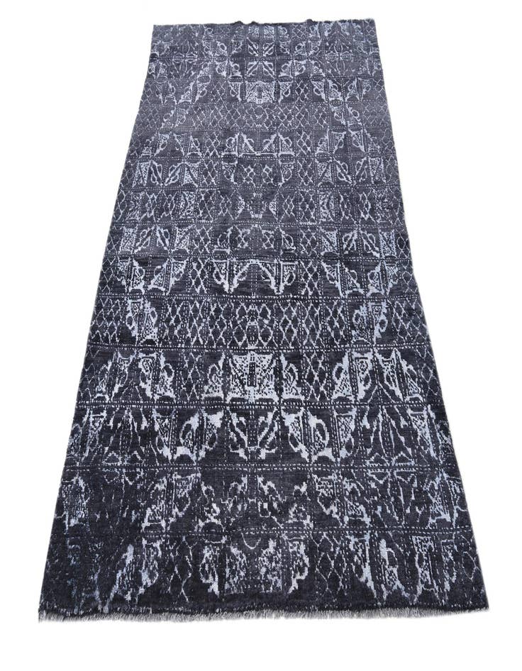 Detail image of  4' 9 x 7' 10  Hand Knotted Darya Rug