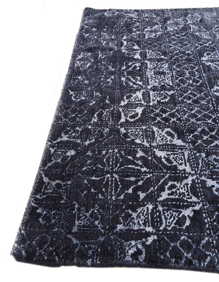 Detail image of  4' 9 x 7' 10  Hand Knotted Darya Rug