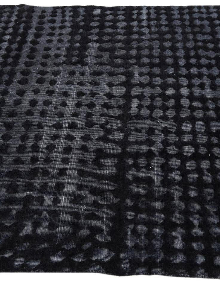 Detail image of  5' 2 x 8'  Hand Knotted Darya Wool Rug