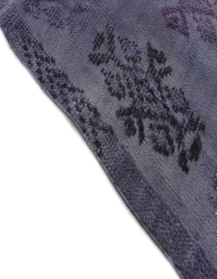 Detail image of  6' x 10' 4  Hand Knotted Darya Wool Rug