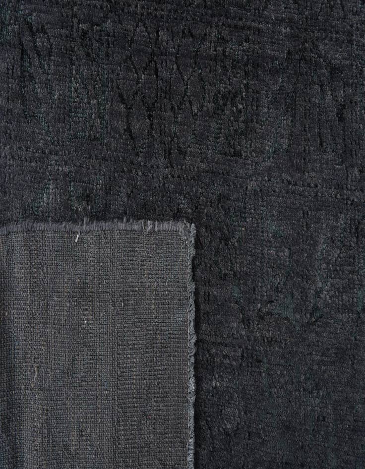 Detail image of  6' x 9' 2  Hand Knotted Darya Wool Rug