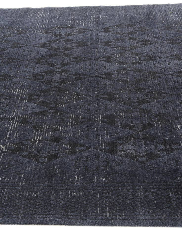 Detail image of  6' 7 x 9' 4  Hand Knotted Darya Wool Rug