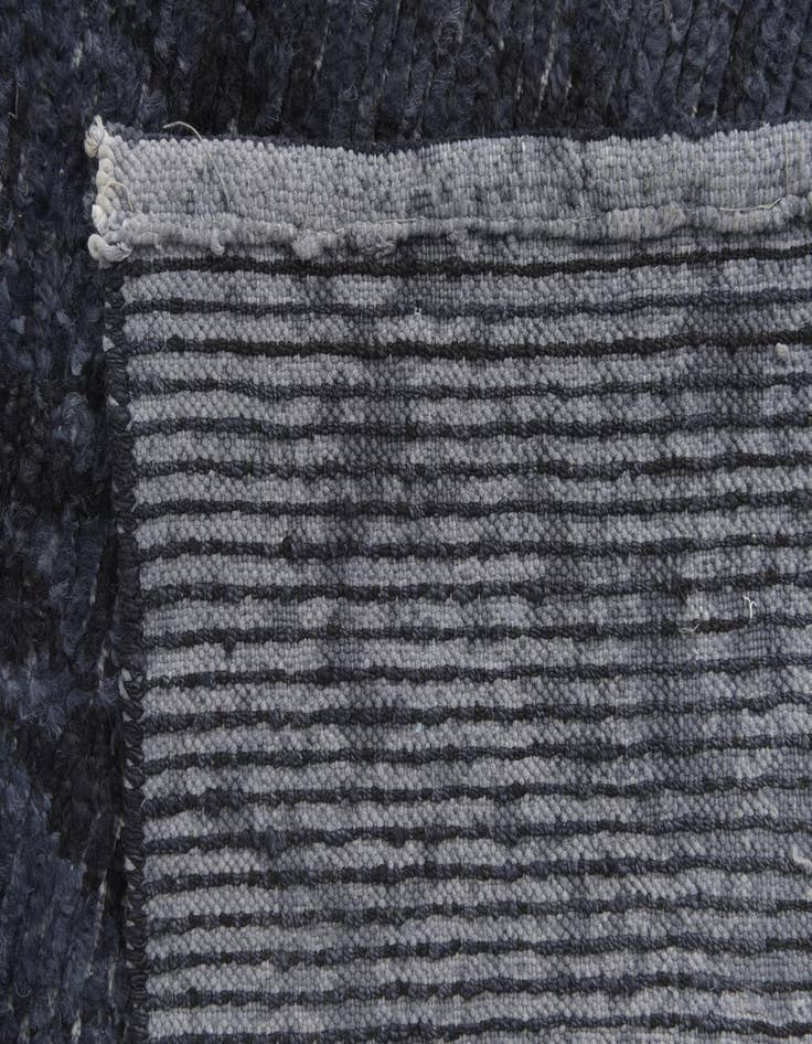 Detail image of  6' 7 x 9' 4  Hand Knotted Darya Wool Rug