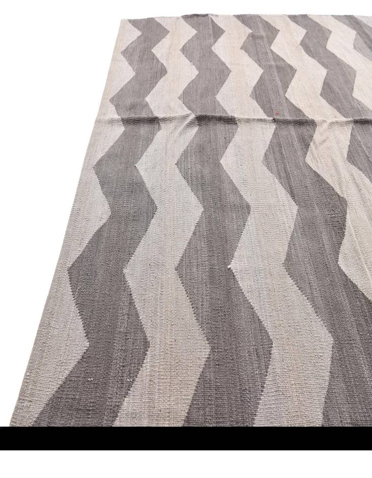 Detail image of  5' x 6' 4  Hand Woven Kilim Modern Wool Rug