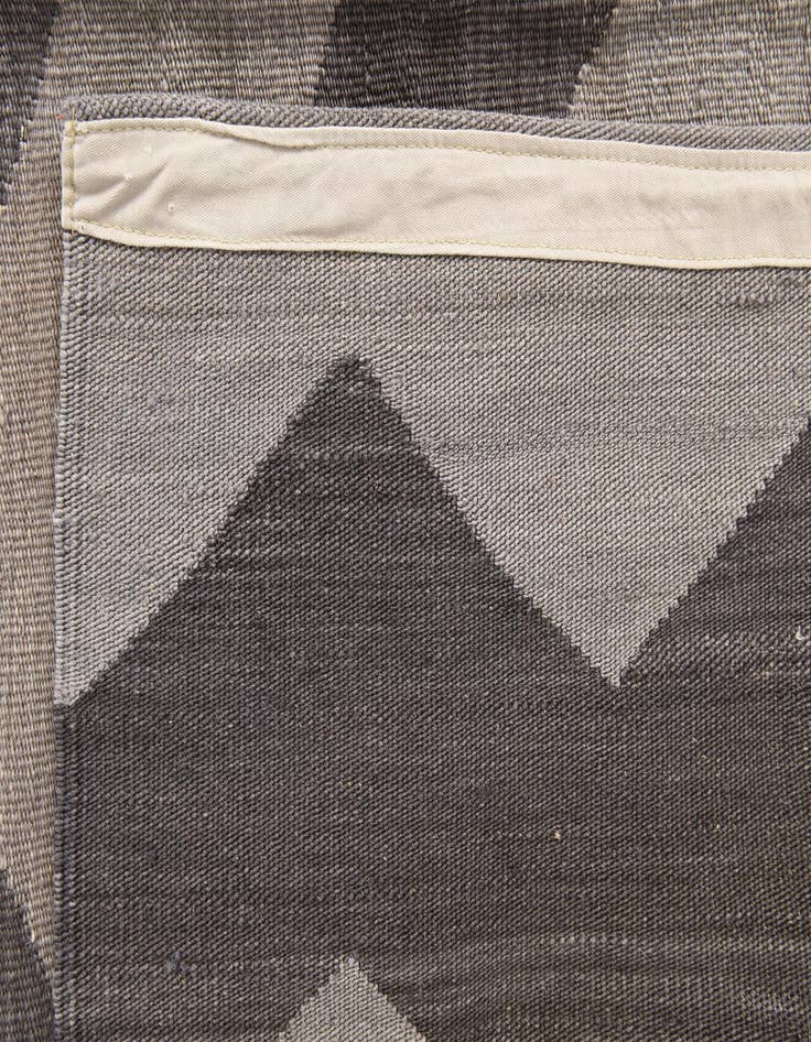 Detail image of  5' x 6' 4  Hand Woven Kilim Modern Wool Rug