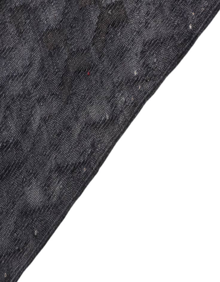 Detail image of  4' 3 x 5' 9  Hand Woven Kilim Modern Wool Rug