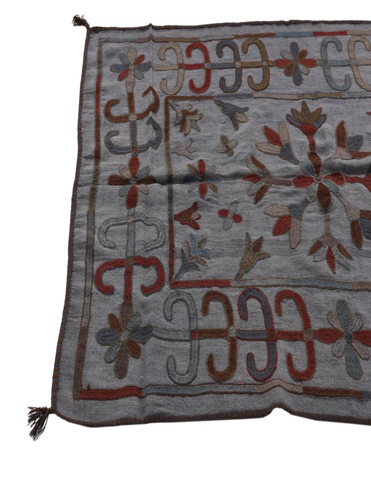 Detail image of  4' x 5' 5  Hand Woven Kilim Modern Wool Rug