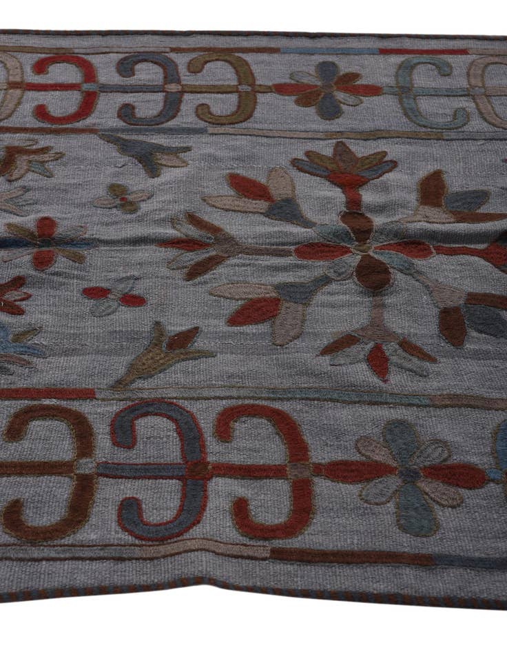 Detail image of  4' x 5' 5  Hand Woven Kilim Modern Wool Rug