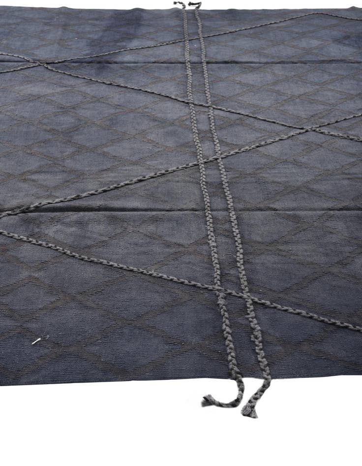 Detail image of  8' 1 x 11' 1  Hand Woven Kilim Modern Wool Rug