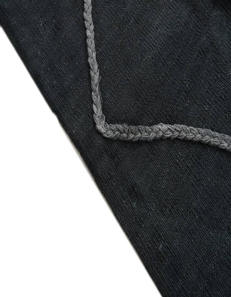 Detail image of  4' 2 x 6'  Hand Woven Kilim Modern Wool Rug