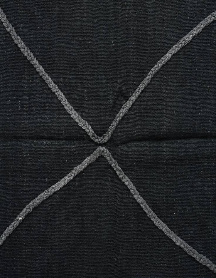 Detail image of  4' 2 x 6'  Hand Woven Kilim Modern Wool Rug