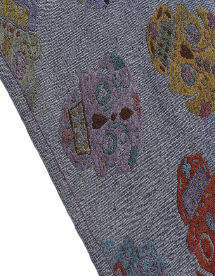 Detail image of  4' 3 x 5' 6  Hand Woven Kilim Suzani Wool Rug