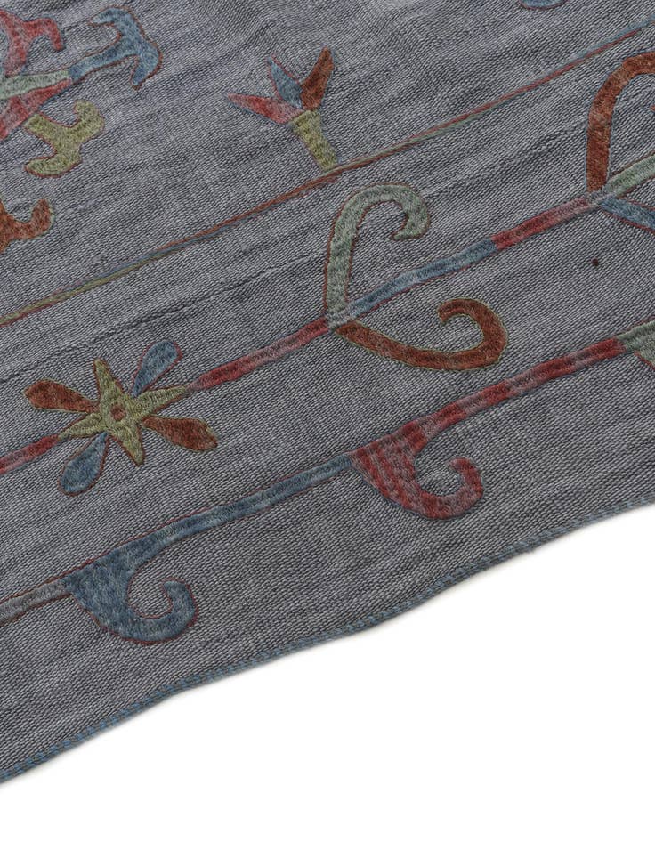 Detail image of  5' 5 x 7' 10  Hand Woven Kilim Suzani Wool Rug