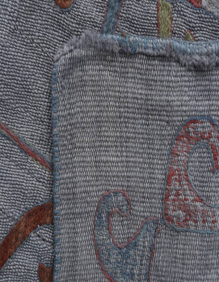 Detail image of  5' 5 x 7' 10  Hand Woven Kilim Suzani Wool Rug