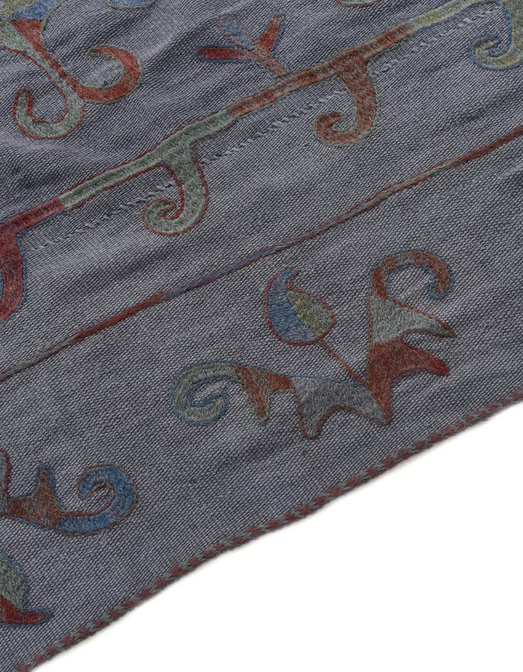 Detail image of  5' 6 x 7' 10  Hand Woven Kilim Suzani Wool Rug