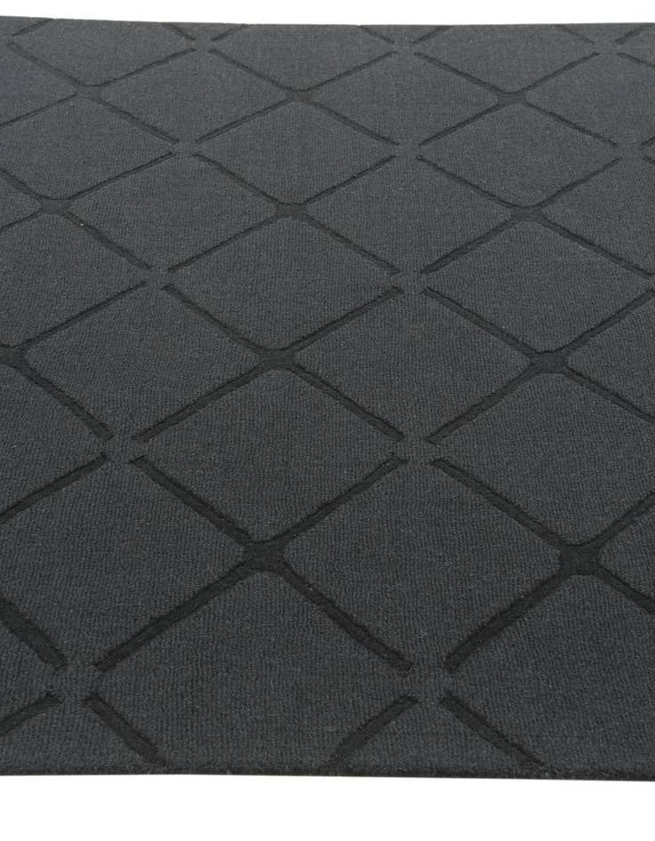 Detail image of  5' 1 x 8' Luna Wool Rug