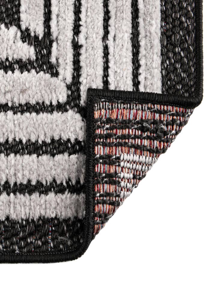 Detail image of  5' 3 x 7' 7  Washable  Indoor / Outdoor Rug