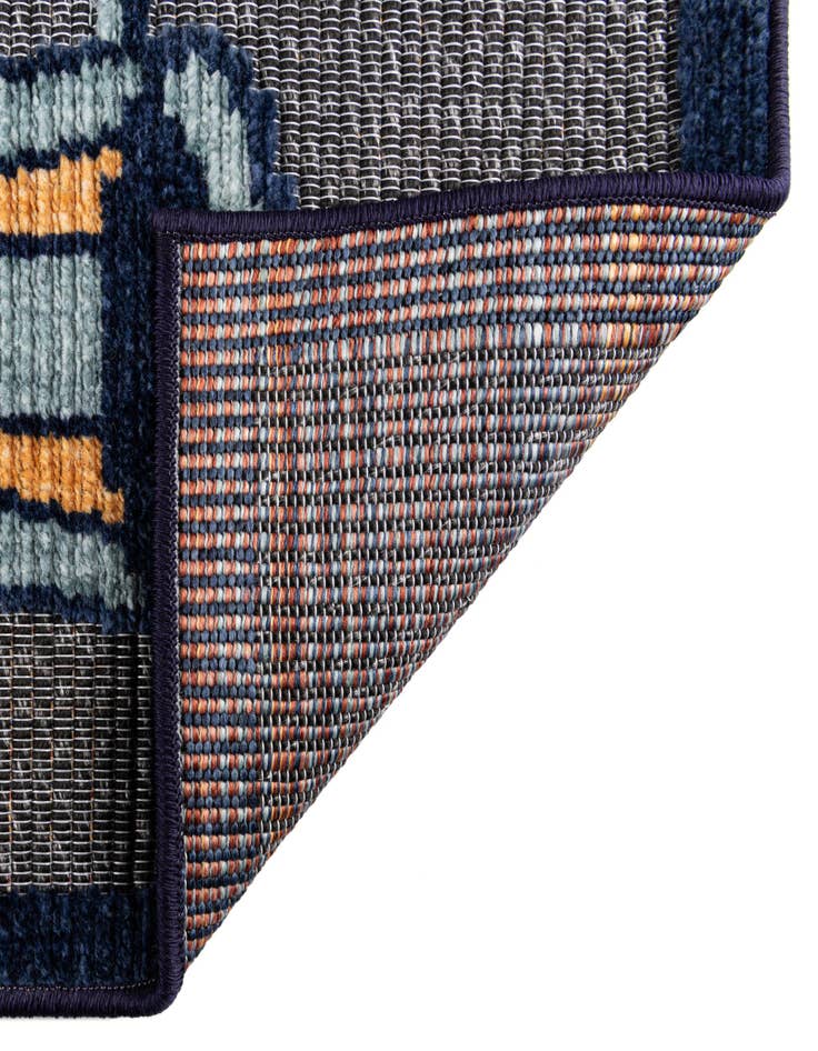 Detail image of  5' x 7' 7  Washable  Indoor / Outdoor Rug