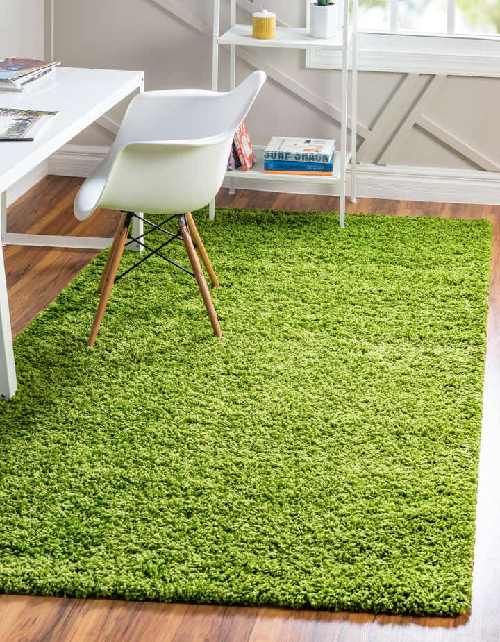 Grass Green 10' x 13' Solid Shag Rug