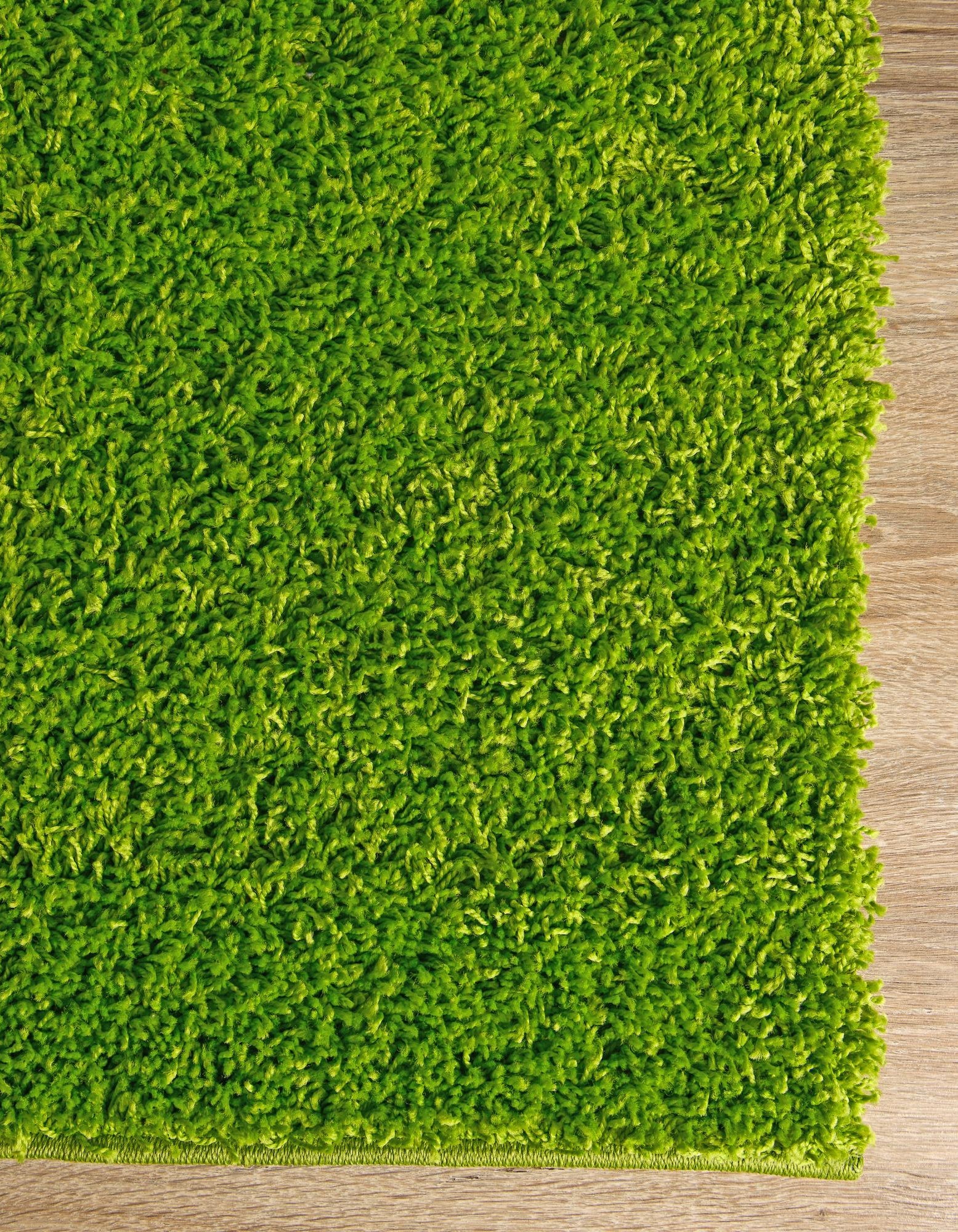 Grass Green 4' x 6' Solid Shag Rug | Rugs.com