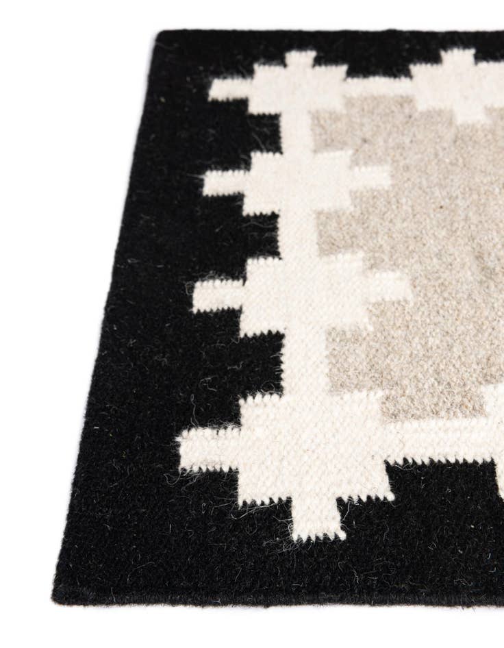 Detail image of  6' 1 x 9'  Hand Woven Kilim Wool Rug
