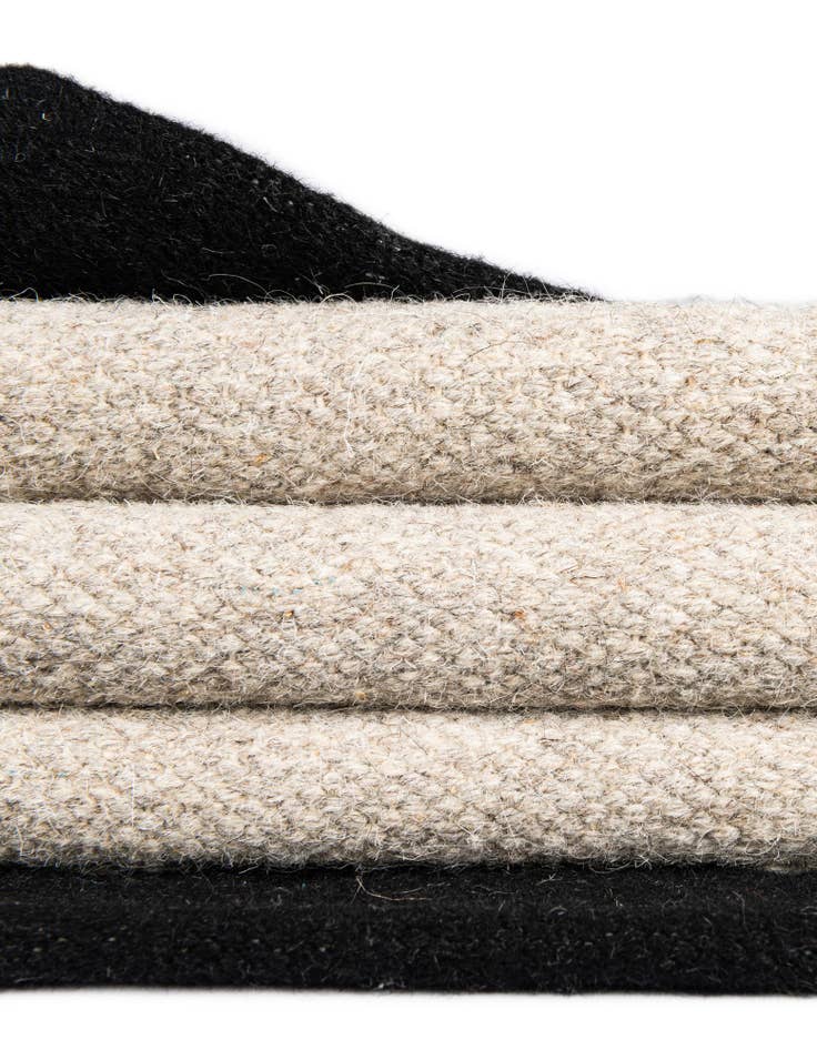 Detail image of  6' 1 x 9'  Hand Woven Kilim Wool Rug