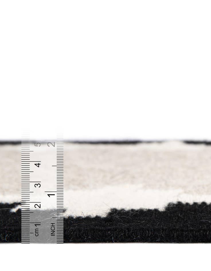 Detail image of  7' 10 x 7' 10  Hand Woven Kilim Wool Square Rug