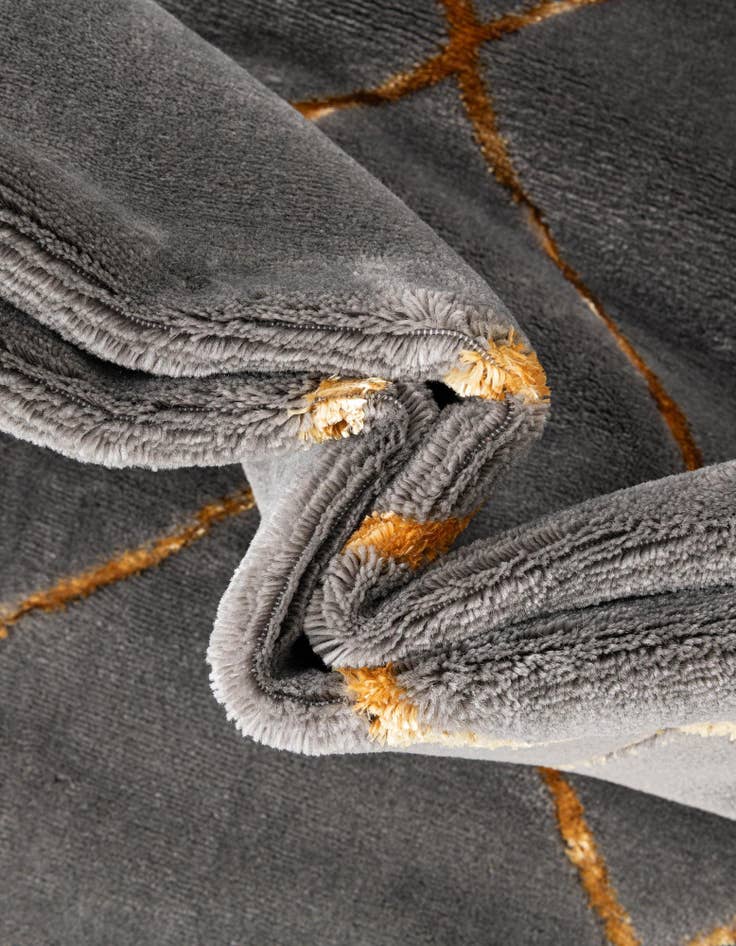 Detail image of  2' x 8' Vogue Geo Runner Rug