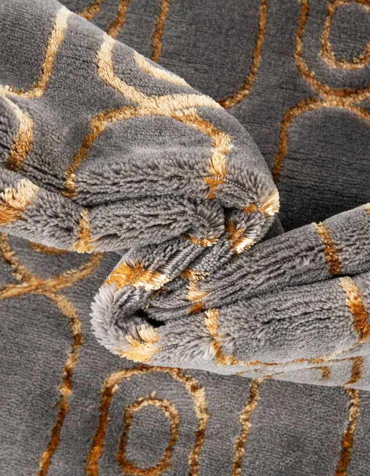 Detail image of  10' x 10' Vogue Geo Square Rug