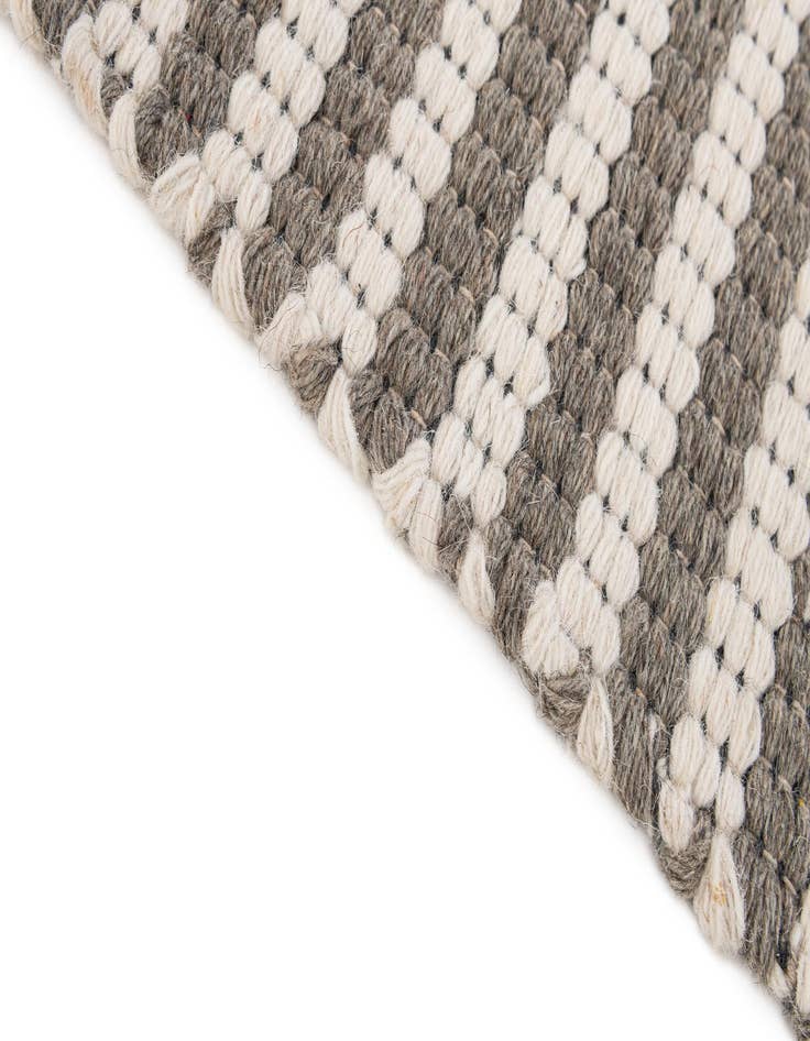 Detail image of  2' x 3' 2  Hand Woven Braided Chindi Rug