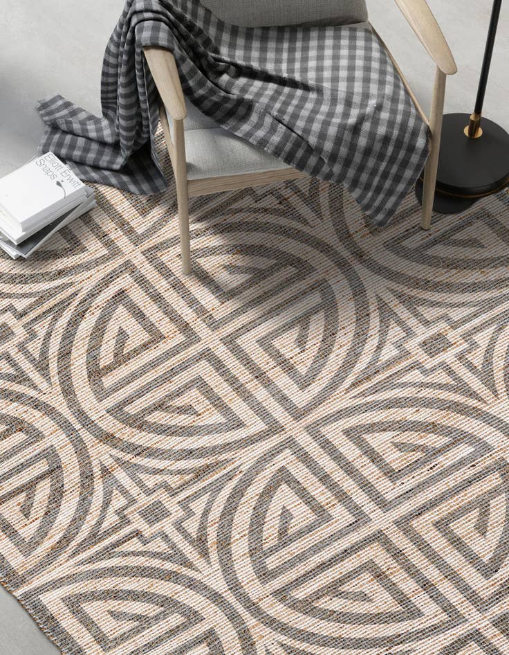 Detail image of  4' 1 x 6' 1  Hand Woven Chenille Jute Rug