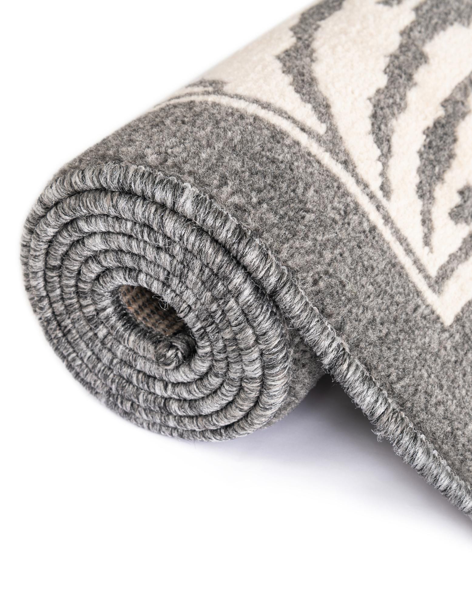 Gray and Ivory 5' x 7' Savannah Rug | Rugs.com